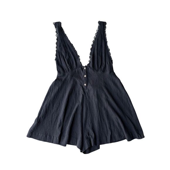 ASOS DESIGN button front lace trim swing cami romper in black Size 8 - Picture 4 of 11